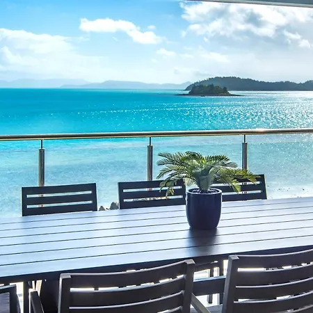 Edge 5 Oceanfront 3-Bedroom Apartment - Featuring An Infinity Pool, Spa Bath, Buggy And Valet Service Hamilton Island Exterior photo