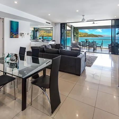 Edge 5 Oceanfront 3-Bedroom Apartment - Featuring An Infinity Pool, Spa Bath, Buggy And Valet Service Hamilton Island Exterior photo